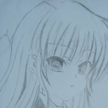 立華 かなで
