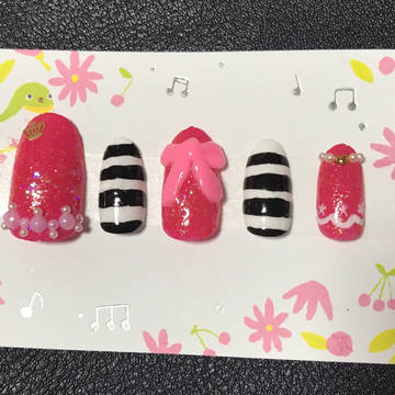 ネイル ペローナ
