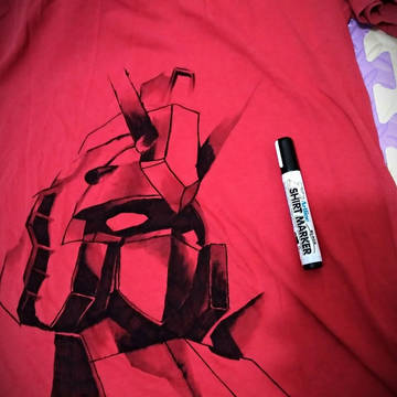 GUNDAM DRAW ON T-SHIRT