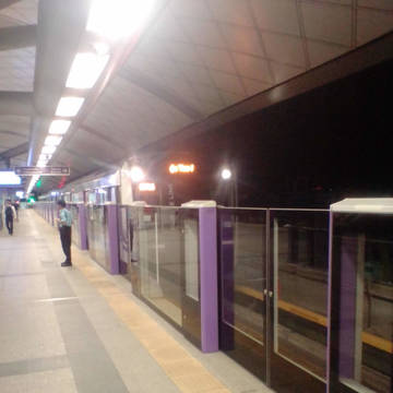 รถไฟฟ้าสายสีม่วง สถานีแยกนนทบุรี