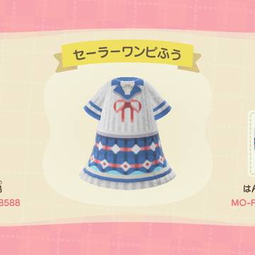 セーラーワンピのような服