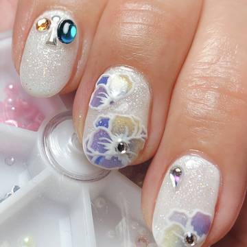 さり気ない鬼畜眼鏡の痛ネイル