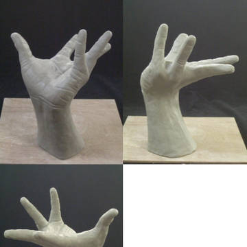 昔作成した彫塑(自分の手)