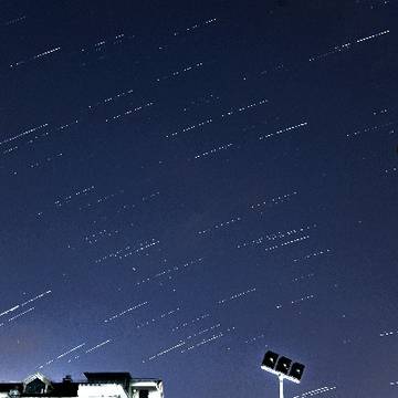 城市中的星轨