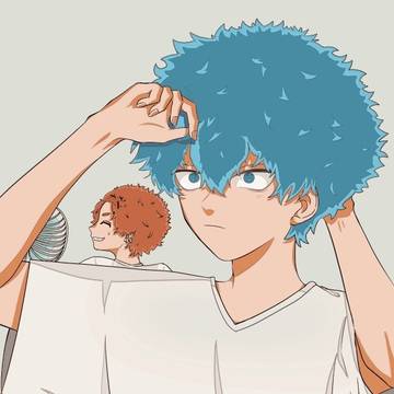 夏の暑い日に、お兄ちゃんと同じ髪型にしようか迷ってるアングリー