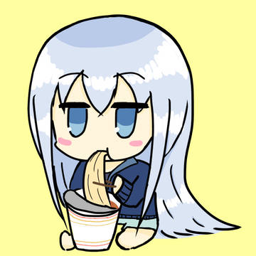カップ麺を食べるミニ奏ちゃん