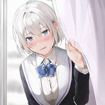 カーテンの裏でこしょこしょ