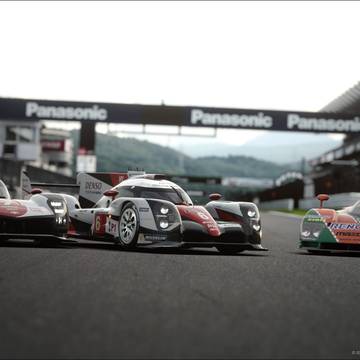 ル・マン24時間レース日本優勝車と4ローター兄弟