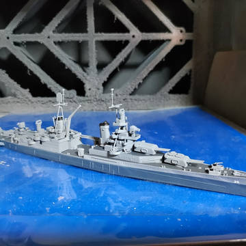 新たに就役した艦船模型。