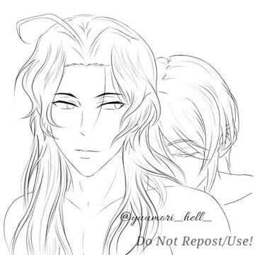 Shoulder kiss