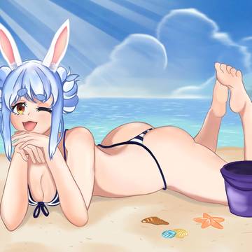 Pekora enjoying the beach!