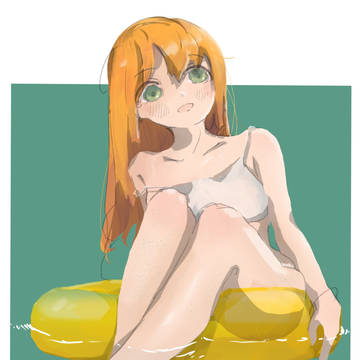 泳池中的女孩