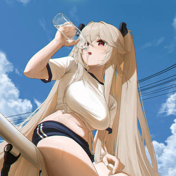 夏天要多补水嗷