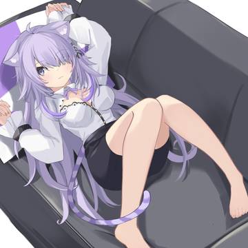 ソファでくつろぐ🐈