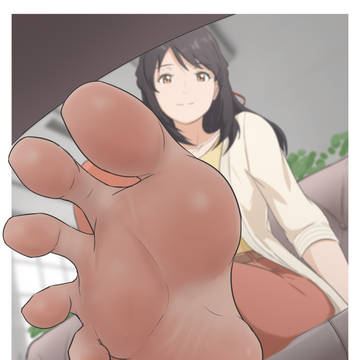 桌底视角