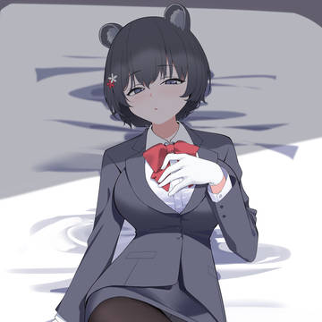 春日ツバキ