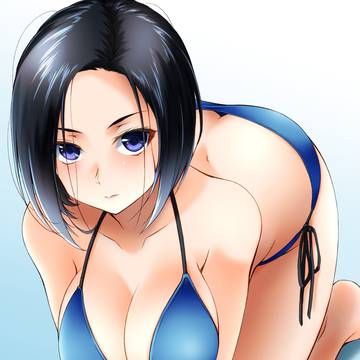 黒髪と青ビキニ