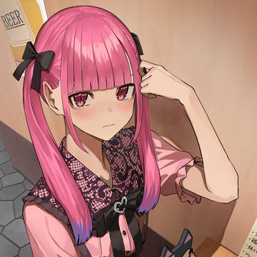自称幼馴染のヤバい女にさっきからずっとジロジロ見られてて怖い