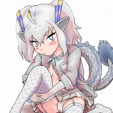 半パイ・パン見せしてくる白龍