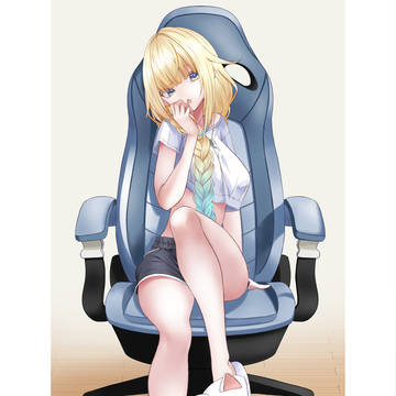 ゲーミングチェアとエマちゃん