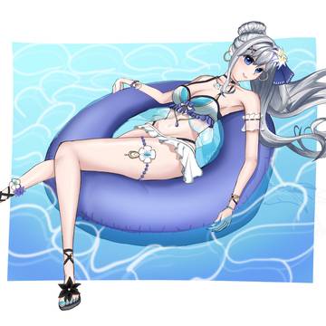 水着アディナ