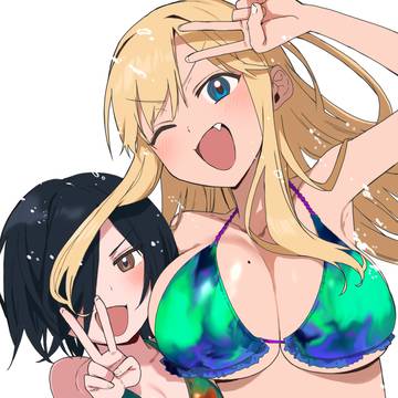 水着の先輩たち