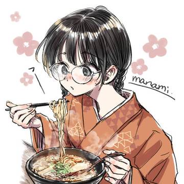 ラーメン食べる着物女子