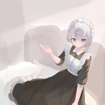 白髪メイド