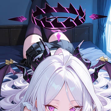 ヒナ　ベッドでゴロン