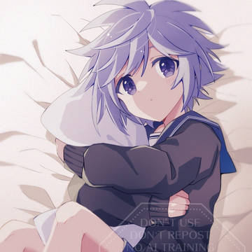 抱き枕とセーラー少年