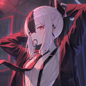 カヨコ in スーツ