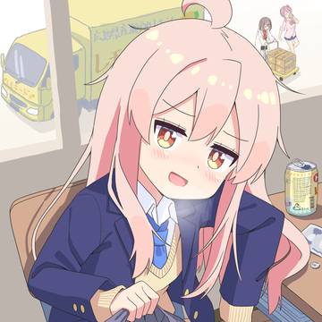 商品を見せてくれるJKまひろちゃん