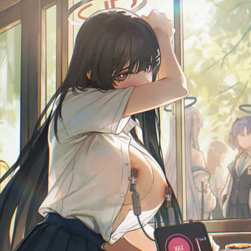 調月リオ-R18