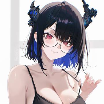 Nerissa with glasses 🖤💙