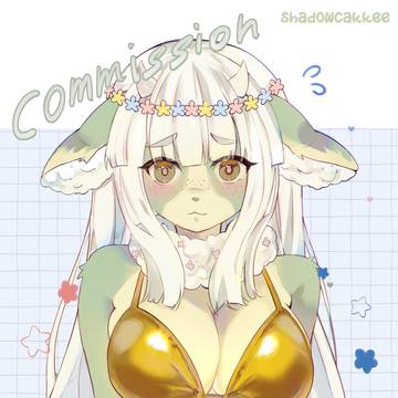 cm Pixie💚💛 in golden bikini