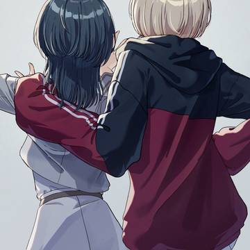 まどかとあやねの背中