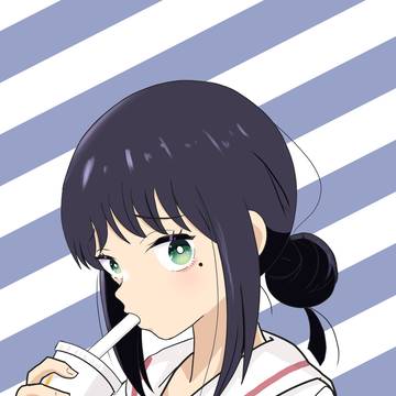 いろはとかぐやが、シェイクを飲む。