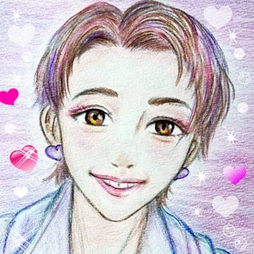 クール美女の微笑み