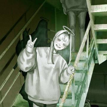 団地の階段で天使に会った。