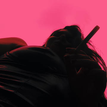 SMOKING GODDESS