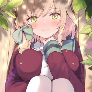 木漏れ日のベンチで