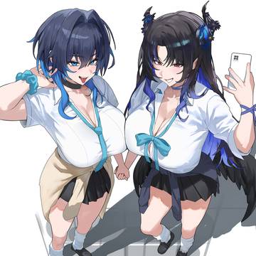 2 blue gyaru