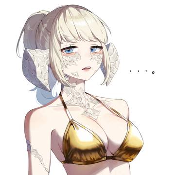 金ビキニ