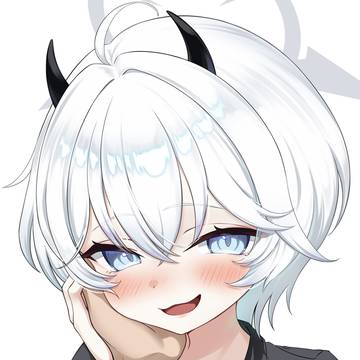 旗見エリカ