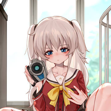 友利奈緒