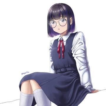 丸メガネの地味系女子