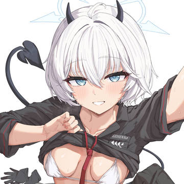 旗見 エリカ