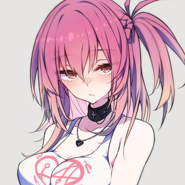 「………………なに?」