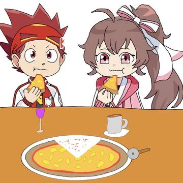 ピザを食べるヒロと雛乃