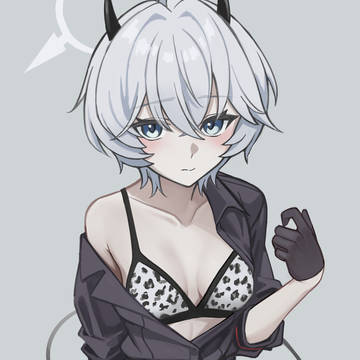 旗見エリカ